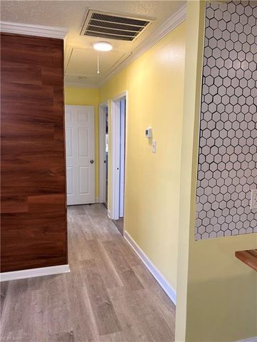 1530 Morgan DR, Hampton, VA 23663