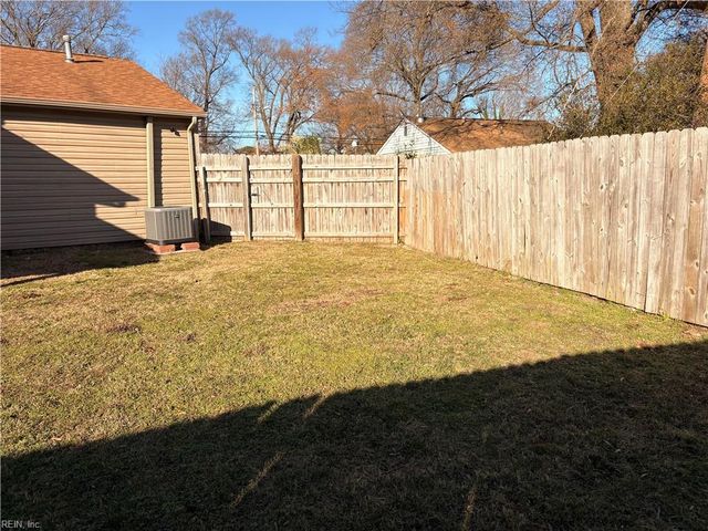 1530 Morgan DR, Hampton, VA 23663