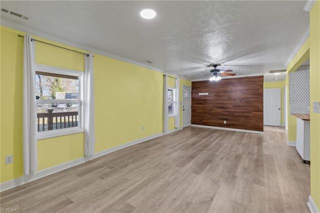 1530 Morgan DR, Hampton, VA 23663