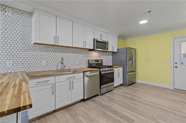 1530 Morgan DR, Hampton, VA 23663