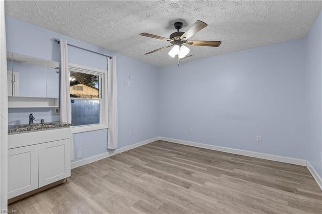 1530 Morgan DR, Hampton, VA 23663