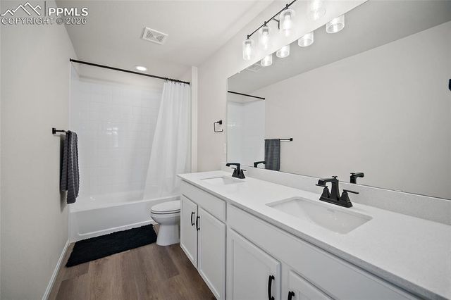 5745 Mammoth Lane, Colorado Springs, CO 90827