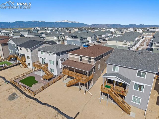 5745 Mammoth Lane, Colorado Springs, CO 90827