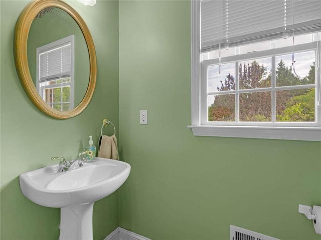 1302 Chester Place, Mcdonough, GA 30252