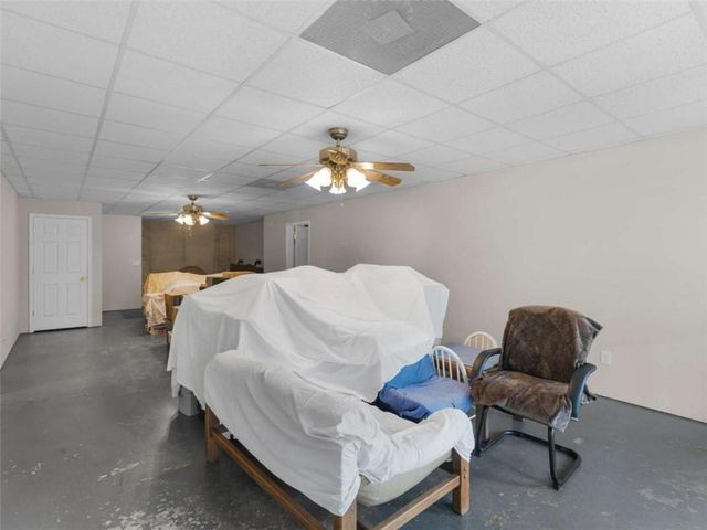 1302 Chester Place, Mcdonough, GA 30252