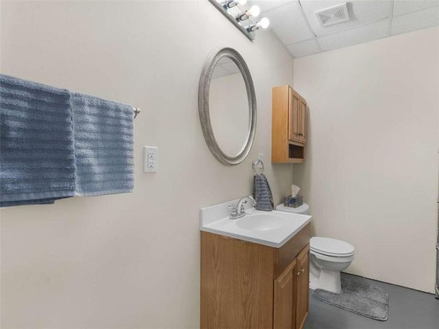 1302 Chester Place, Mcdonough, GA 30252