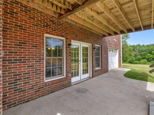 1302 Chester Place, Mcdonough, GA 30252