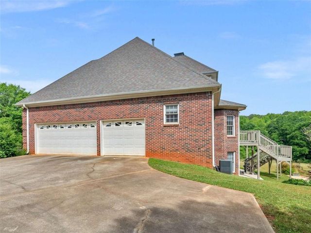 1302 Chester Place, Mcdonough, GA 30252