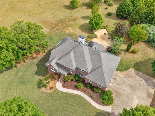 1302 Chester Place, Mcdonough, GA 30252