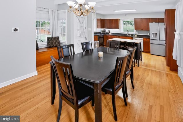 2 BINGAMAN RD, Reading, PA 19606