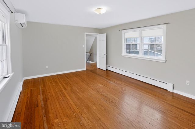 2 BINGAMAN RD, Reading, PA 19606