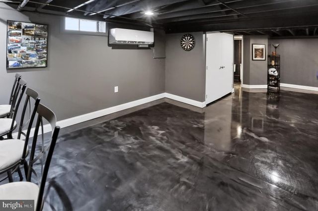 2 BINGAMAN RD, Reading, PA 19606