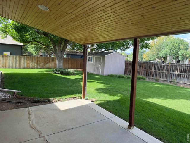 3361 Honey Locust Dr, Loveland, CO 80538