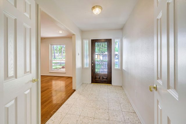 14527 Kellywood Lane, Houston, TX 77079