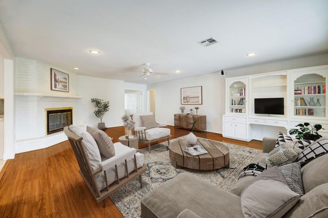 14527 Kellywood Lane, Houston, TX 77079
