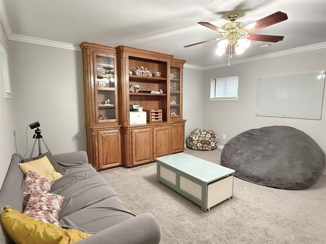 105 Thyme Trail, Lake Jackson, TX 77566