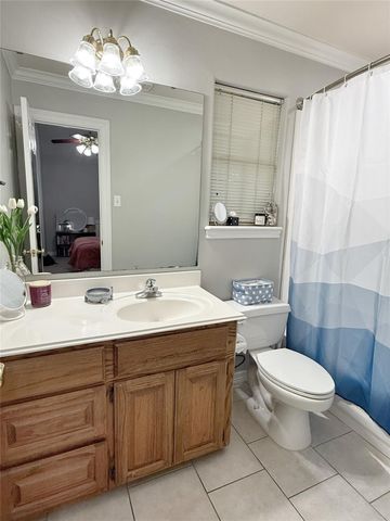 105 Thyme Trail, Lake Jackson, TX 77566