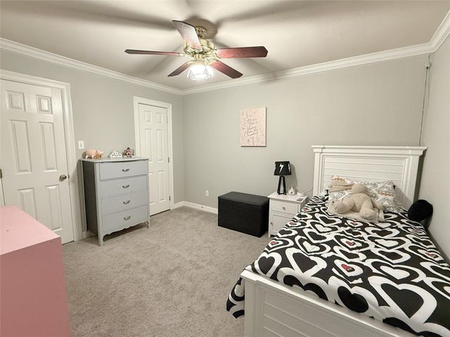 105 Thyme Trail, Lake Jackson, TX 77566