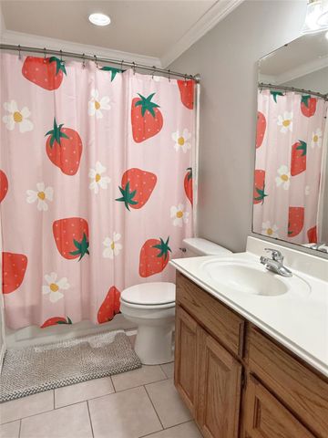 105 Thyme Trail, Lake Jackson, TX 77566