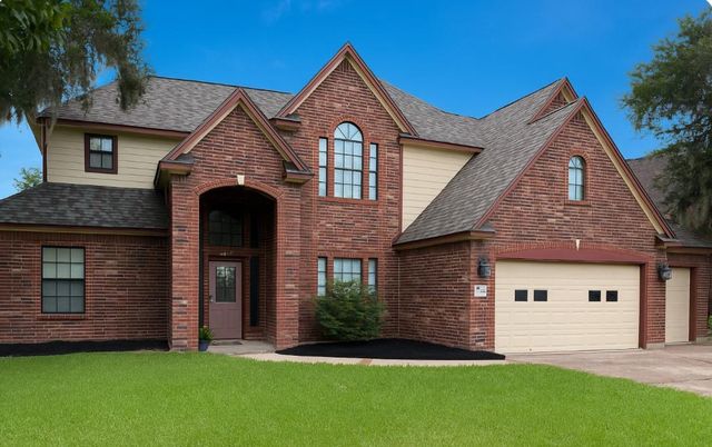 105 Thyme Trail, Lake Jackson, TX 77566