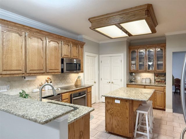 105 Thyme Trail, Lake Jackson, TX 77566