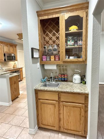 105 Thyme Trail, Lake Jackson, TX 77566