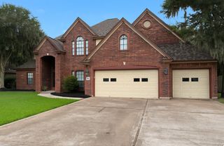 105 Thyme Trail, Lake Jackson, TX 77566