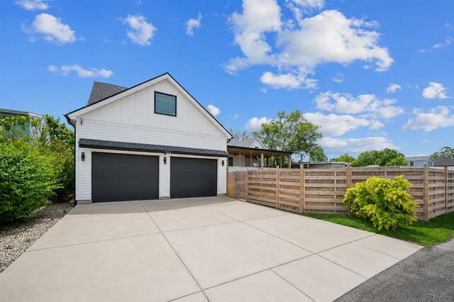 7014 Church Street, Morton Grove, IL 60053