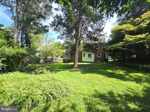 9422 LOCUST HILL RD, Bethesda, MD 20814