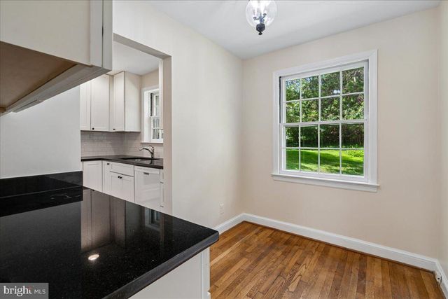 9422 LOCUST HILL RD, Bethesda, MD 20814