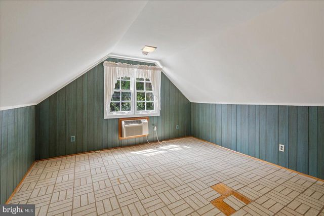 9422 LOCUST HILL RD, Bethesda, MD 20814