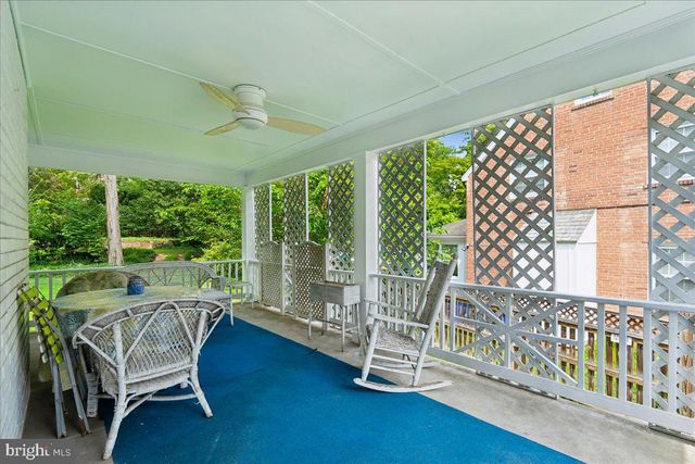 9422 LOCUST HILL RD, Bethesda, MD 20814