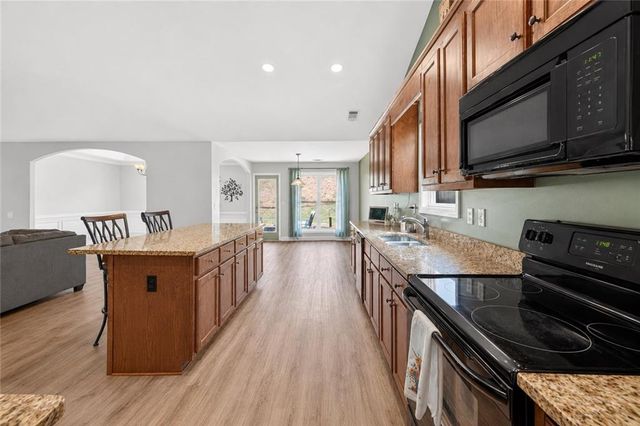 558 River Mist Circle, Jefferson, GA 30549