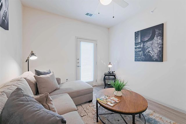 5605 Springdale RD 2-2-2201, Austin, TX 78723