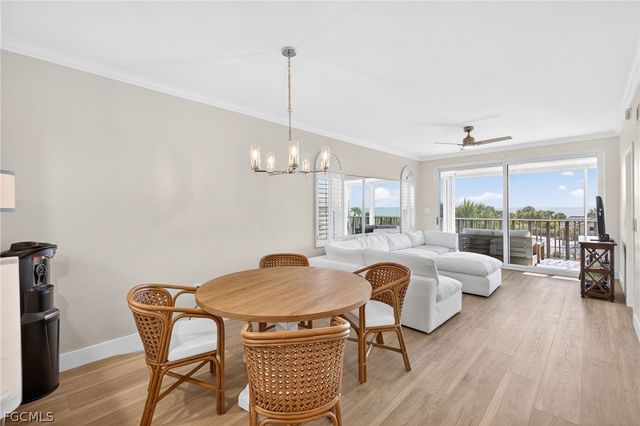 255 Periwinkle WAY 7-A, Sanibel, FL 33957