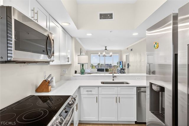 255 Periwinkle WAY 7-A, Sanibel, FL 33957