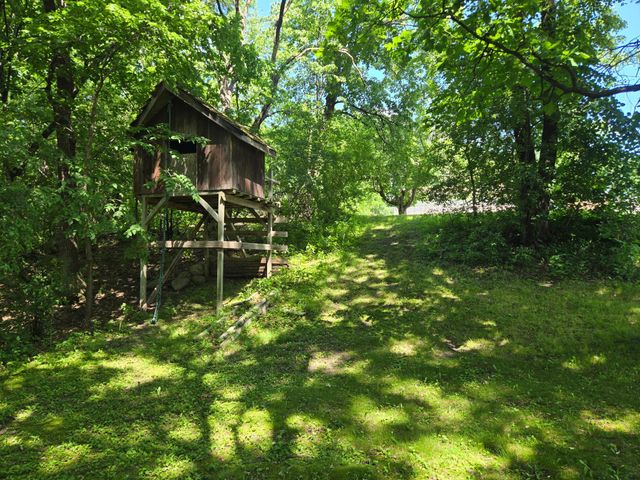 830 W Church Street, Belle Plaine, MN 56011