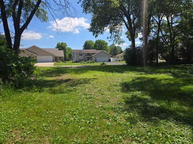 830 W Church Street, Belle Plaine, MN 56011