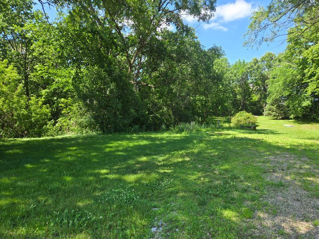 830 W Church Street, Belle Plaine, MN 56011