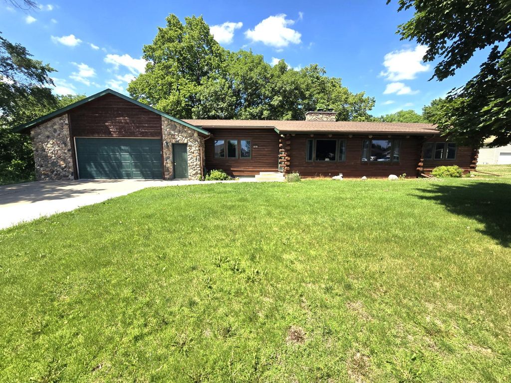 830 W Church Street, Belle Plaine, MN 56011