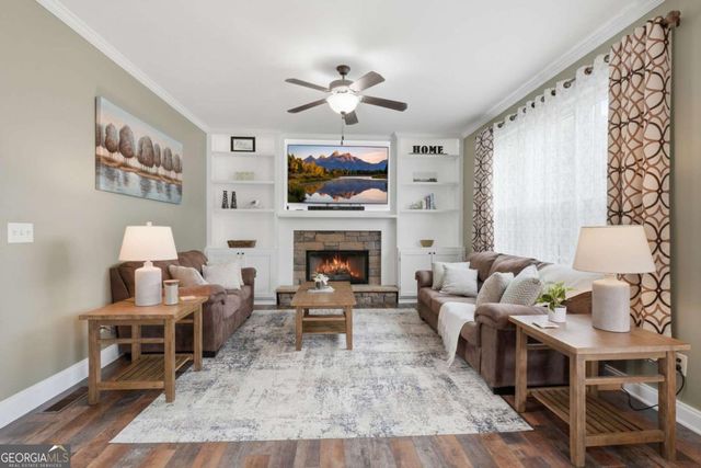 8205 Applewood Court, Gainesville, GA 30506