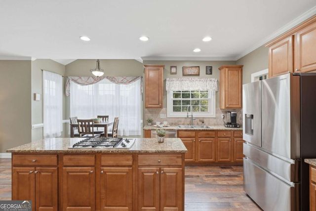 8205 Applewood Court, Gainesville, GA 30506