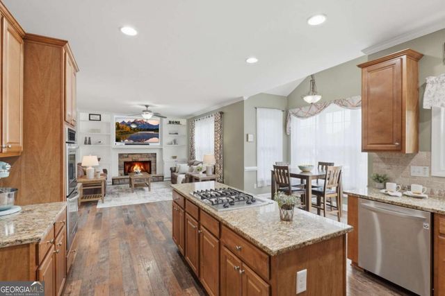 8205 Applewood Court, Gainesville, GA 30506