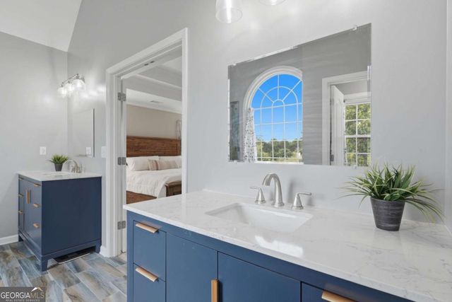 8205 Applewood Court, Gainesville, GA 30506