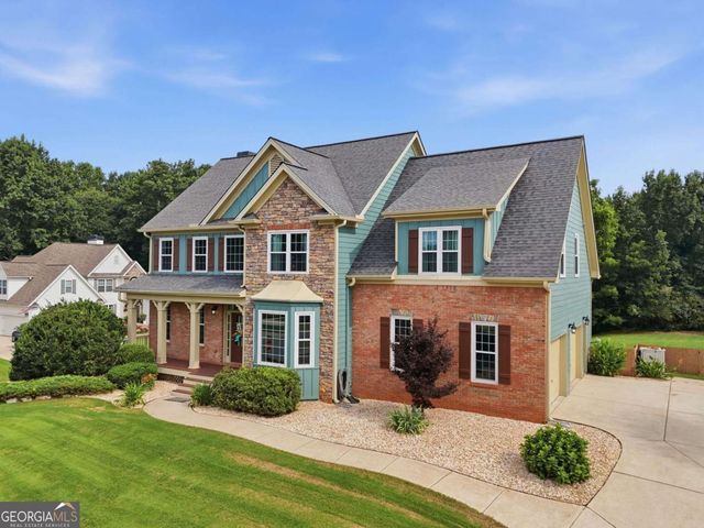 8205 Applewood Court, Gainesville, GA 30506