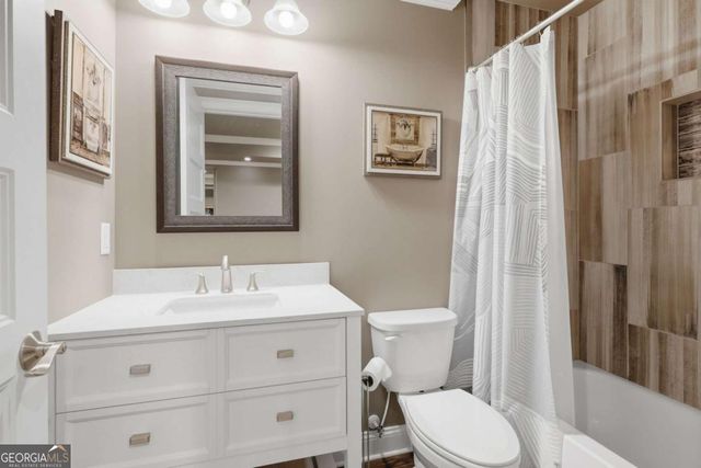 8205 Applewood Court, Gainesville, GA 30506