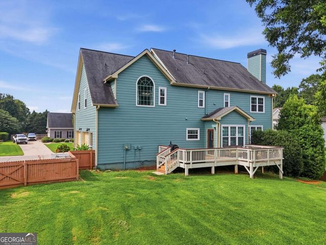 8205 Applewood Court, Gainesville, GA 30506