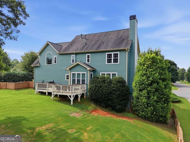 8205 Applewood Court, Gainesville, GA 30506