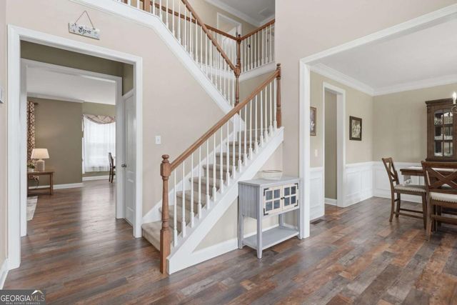 8205 Applewood Court, Gainesville, GA 30506