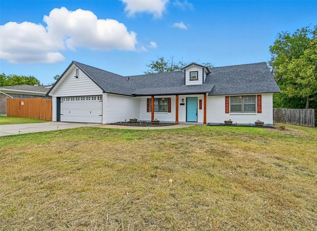 5225 Ruston Avenue, Fort Worth, TX 76133